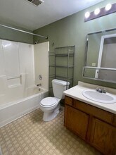 924 Ohio St in Oshkosh, WI - Building Photo - Building Photo