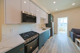 Orion 1317 Jefferson in Los Angeles, CA - Building Photo