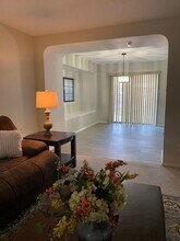 9110 Via Espana in San Antonio, TX - Building Photo - Building Photo