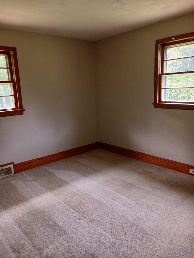 127 Vinton Pl in Danville, VA - Building Photo - Building Photo