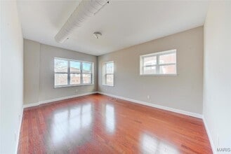 3908 McDonald Ave in St. Louis, MO - Building Photo - Building Photo