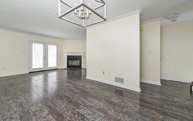 417 Ten Point Ln in Cranberry Township, PA - Foto de edificio - Building Photo