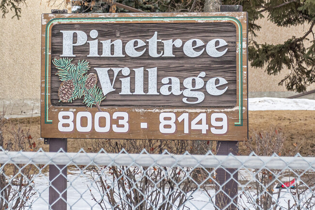Pinetree Village in Edmonton, AB - Building Photo - Building Photo