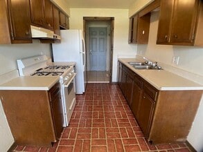413 N Murphy Rd in Hanna City, IL - Building Photo - Building Photo