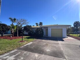 24 Dolphin Ave in Ormond Beach, FL - Building Photo