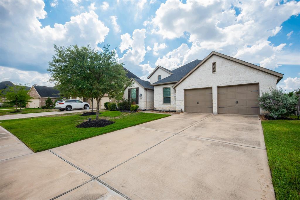 19919 Sonterra Ln in Richmond, TX - Building Photo