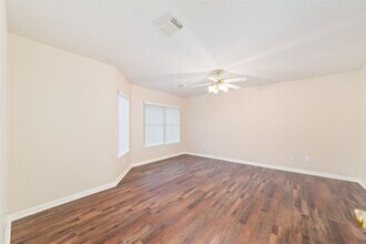 3315 Candlepine Dr in Spring, TX - Building Photo - Building Photo