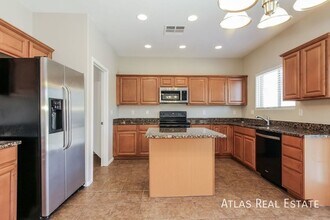 1118 E Desert Springs Way, Unit 1919 Buckingham Drive NW #5 Unit 191905 in Queen Creek, AZ - Building Photo - Building Photo