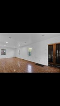 8010 Daly Rd in Cincinnati, OH - Foto de edificio - Building Photo