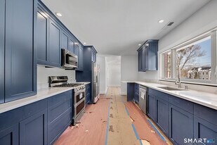 220 Upper Grassy Hill Rd in Woodbury, CT - Building Photo