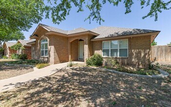 4906 100th St in Lubbock, TX - Building Photo - Building Photo