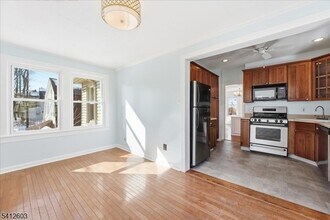 30 Central Ave, Unit 2 in Caldwell, NJ - Building Photo - Building Photo