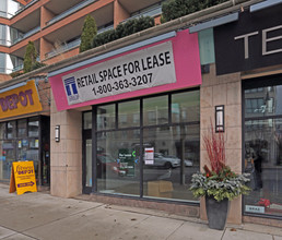 2709-2741 Yonge St in Toronto, ON - Building Photo - Building Photo