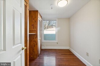 627 Columbia Rd NW in Washington, DC - Building Photo - Building Photo