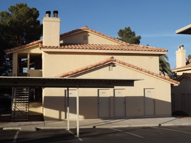 1204 Observation Dr in Las Vegas, NV - Building Photo - Building Photo