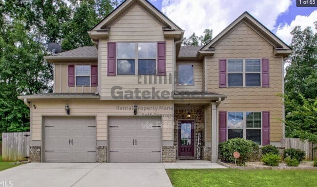 property at 124 Village Pl