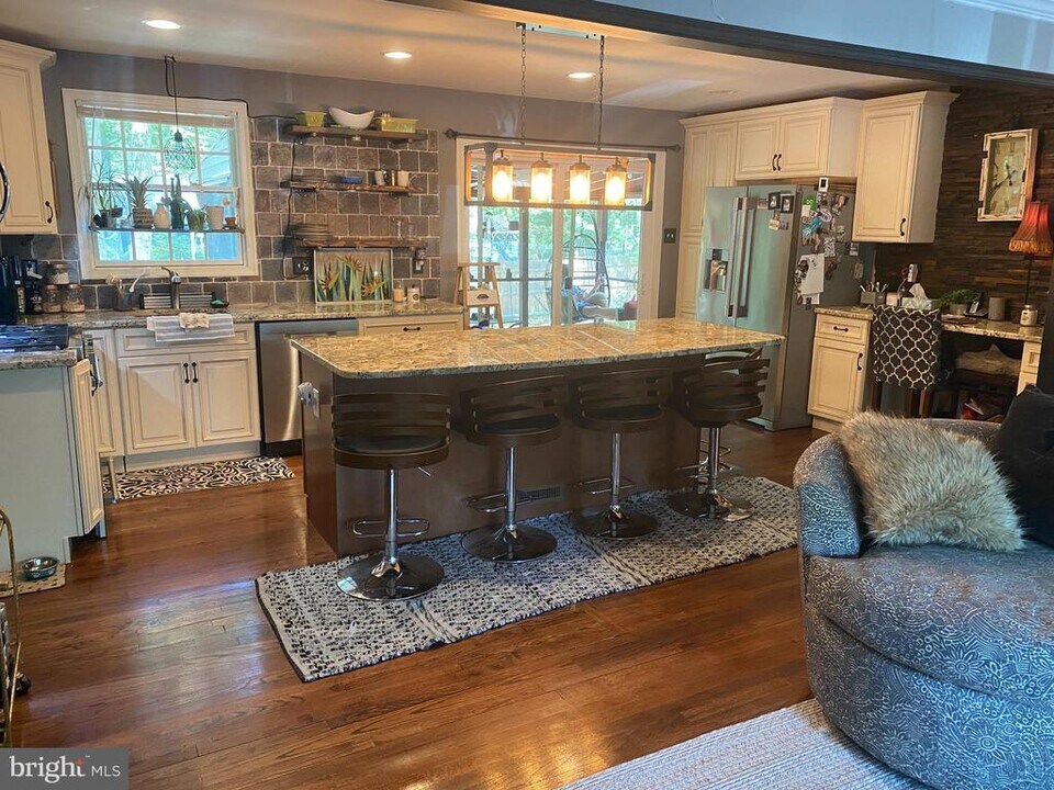 177 Wabeeno Trail in Medford, NJ - Building Photo