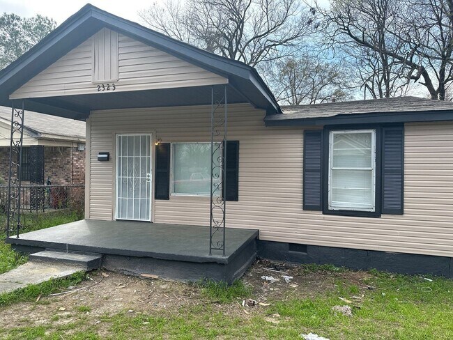 property at 2323 Shasta Ave