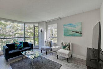 851 Homer St in Vancouver, BC - Building Photo - Building Photo