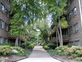 Highland Terrace Apartments in Knoxville, TN - Building Photo