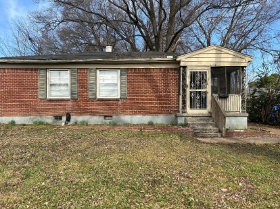 4998 Shifri Ave in Memphis, TN - Building Photo