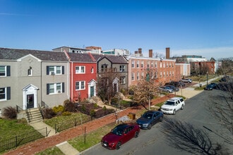 719 12th St SE in Washington, DC - Building Photo - Building Photo