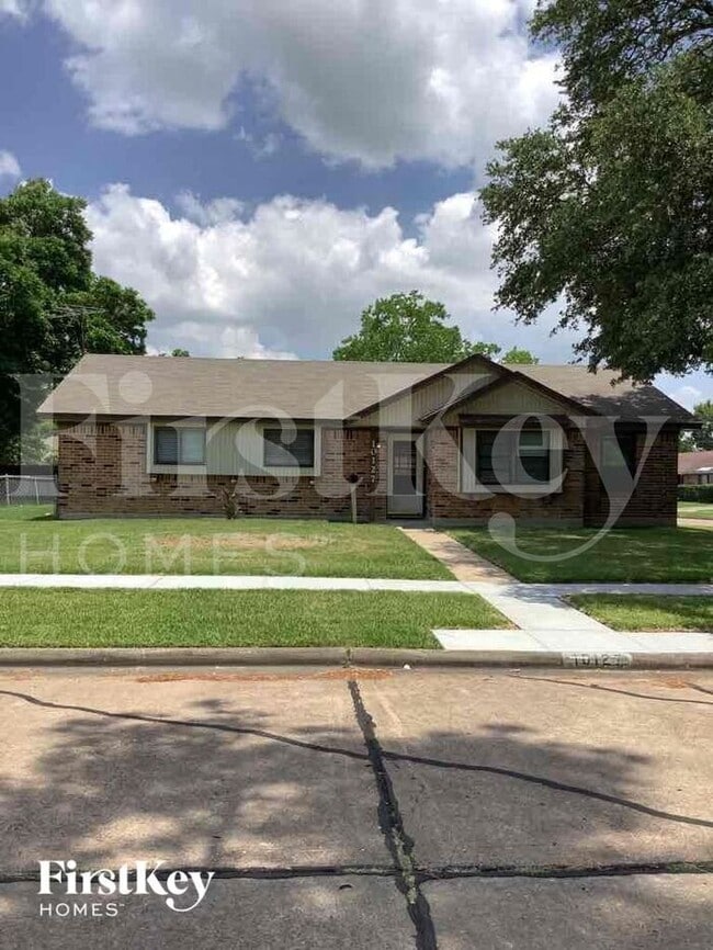 property at 10127 Carlow Ln