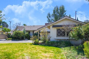 17832 Lemarsh St in Northridge, CA - Building Photo