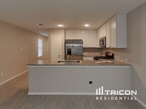 9603 Littleton Grist in San Antonio, TX - Building Photo - Building Photo