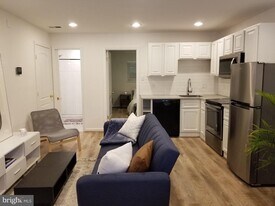 4601 6th St SE in Washington, DC - Building Photo