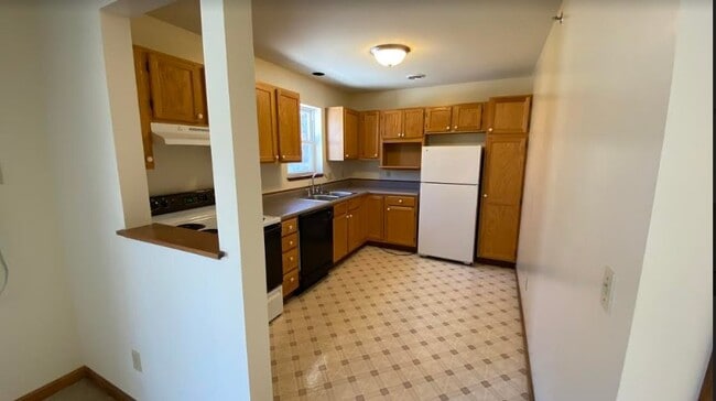 1941 Western Ave, Unit 1008 in Albany, NY - Foto de edificio - Building Photo
