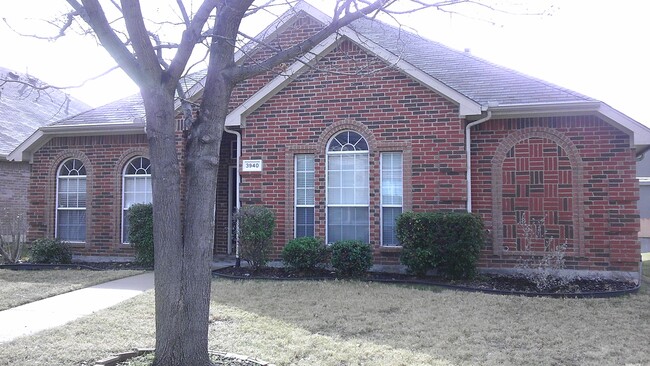 property at 3940 Bexhill Dr