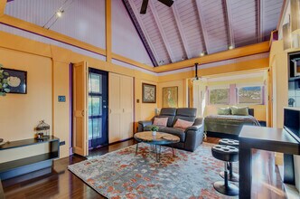 5113 31st Ave S, Unit 1 in Gulfport, FL - Foto de edificio - Building Photo