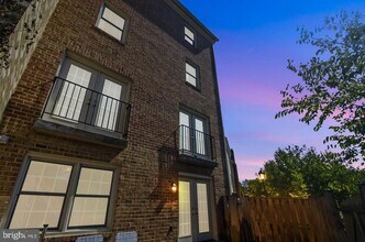 7628 Westlake Terrace in Bethesda, MD - Building Photo - Building Photo