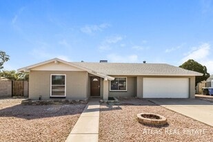 1323 W Rosemonte Dr in Phoenix, AZ - Building Photo
