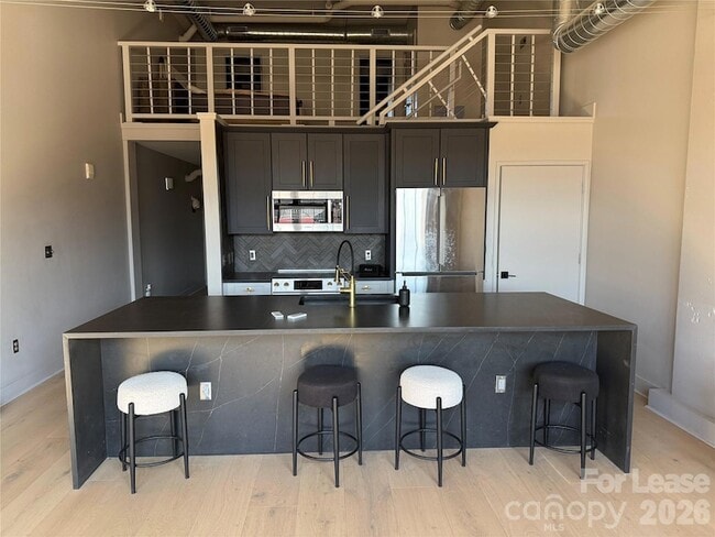 property at 715 N Graham St