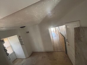 5461 Hamilton Ave in Jennings, MO - Building Photo - Building Photo