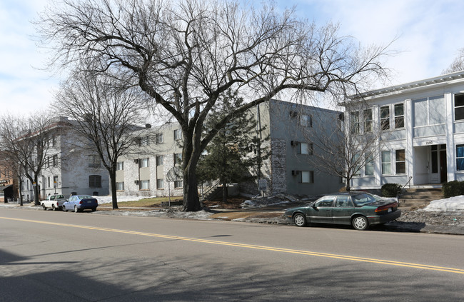 2308 Lyndale Ave South in Minneapolis, MN - Building Photo - Building Photo