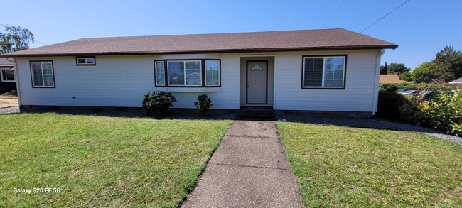 property at 1273 N Modoc Ave