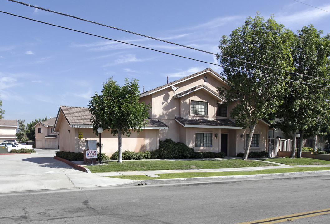 1351-1355 Hillandale Ave in La Habra, CA - Building Photo