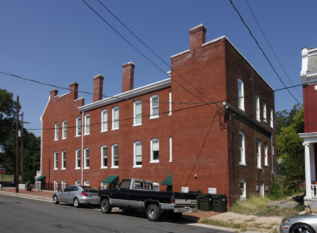 3214-3216 E Broad St in Richmond, VA - Building Photo - Building Photo