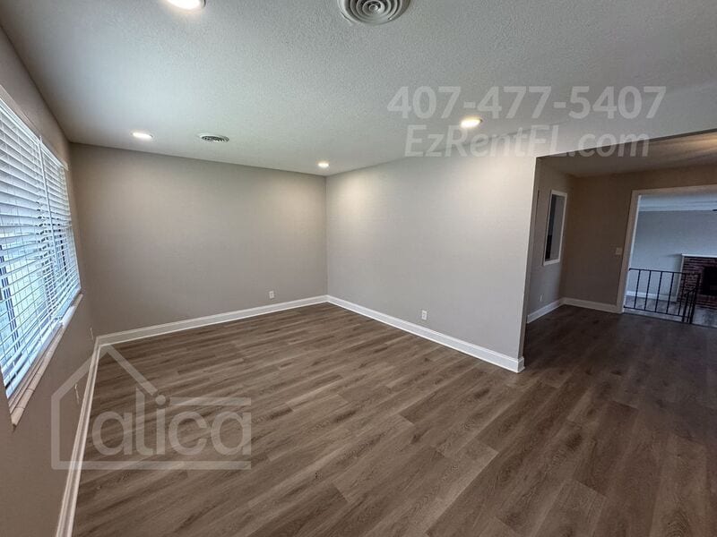 6233 Harlow Blvd in Jacksonville, FL - Building Photo