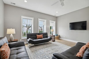 425b 36th Ave N in Nashville, TN - Building Photo