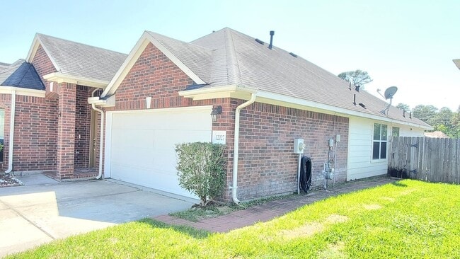 12027 Grace Hall Dr, Unit 19248 in Houston, TX - Building Photo - Building Photo