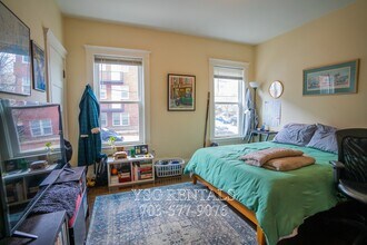 36 Sumner St, Unit #1 in Boston, MA - Building Photo - Building Photo