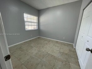 640 Cypress Club Way, Unit L12 in Deerfield Beach, FL - Building Photo - Building Photo