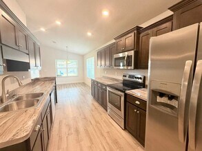 4117 Hazelhurst Dr in Milton, FL - Building Photo - Building Photo