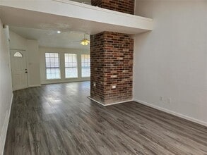 3032 Big Oaks Dr in Garland, TX - Building Photo - Building Photo