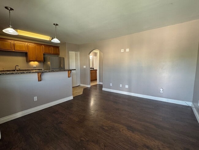 800 N Mollison Ave in El Cajon, CA - Building Photo - Building Photo