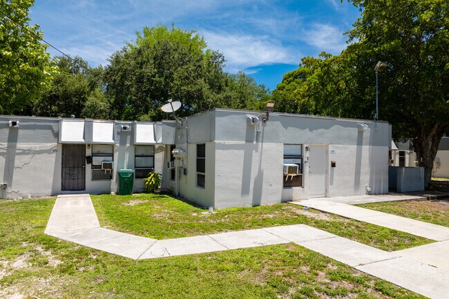 Edison Park in Miami, FL - Building Photo - Building Photo